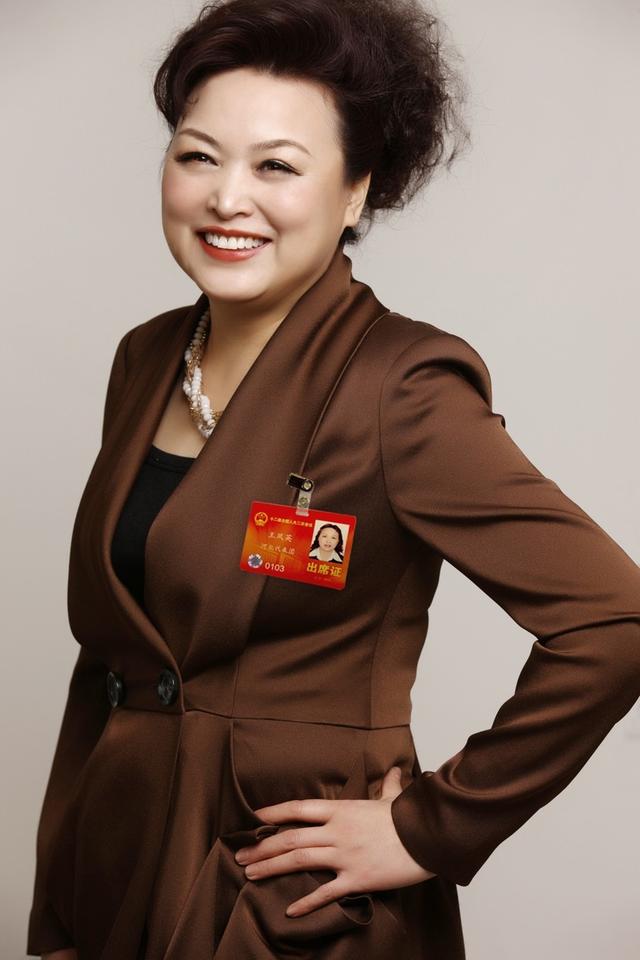 2016中国最具影响力的25位商界女性：孙亚芳、彭蕾上榜